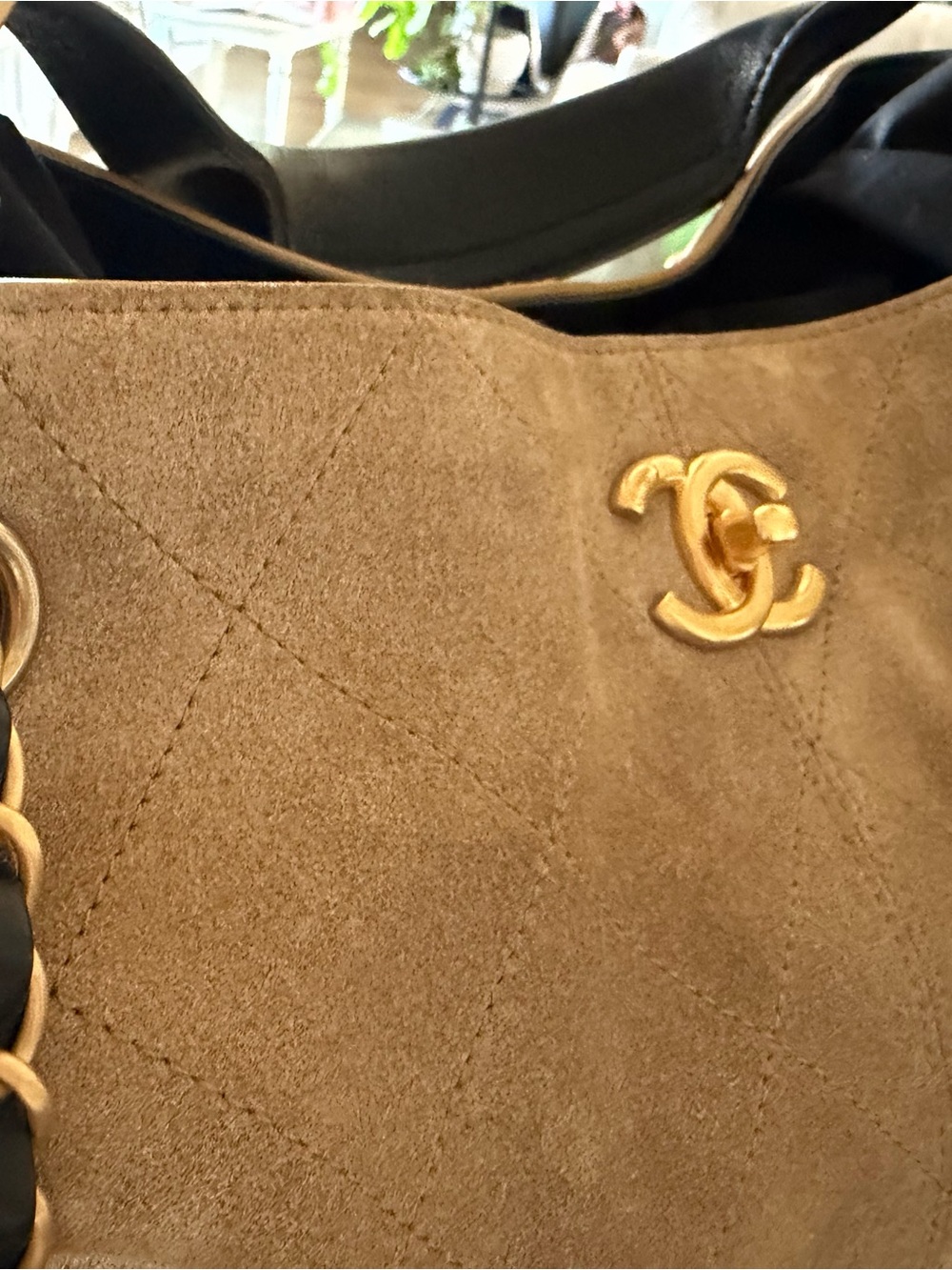 Chanel Two-Tone Suede & Leather Shoulder Bag in Beige and Black - Picture 3 of 16